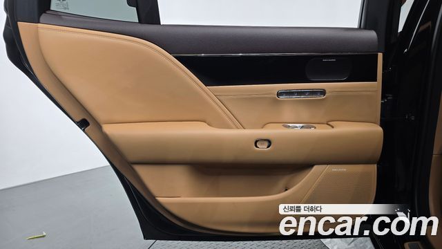 Genesis G90 (RS4) Gasoline 3.5 Turbo 2WD 2023 — фото 31
