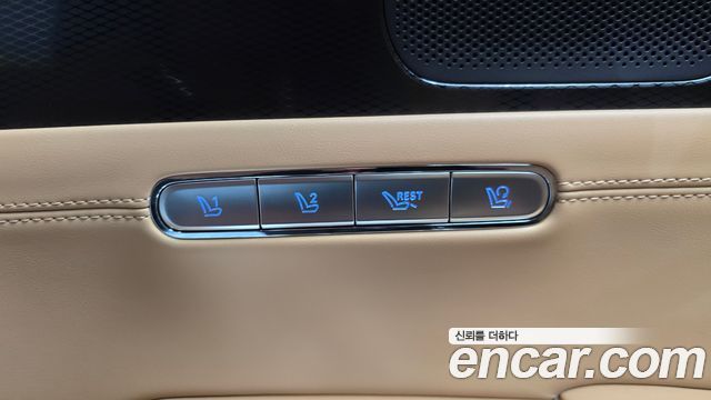 Genesis G90 (RS4) Gasoline 3.5 Turbo 2WD 2023 — фото 39