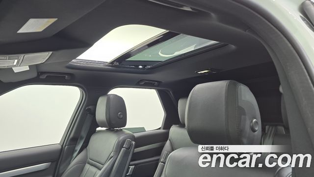 Land Rover Discovery 5 3.0 SD6 Landmark Edition 2020 — фото 19