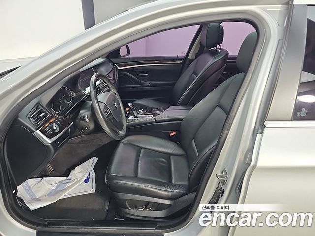 BMW 5 Series (F10) 528i 2013 — фото 15