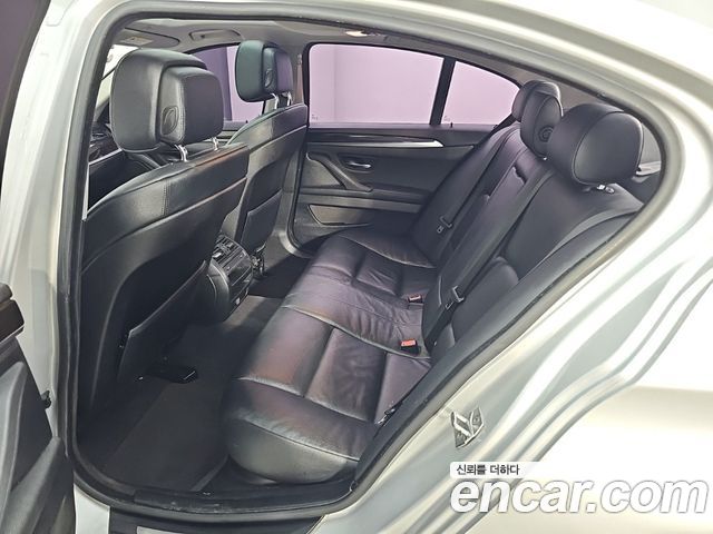 BMW 5 Series (F10) 528i 2013 — фото 16