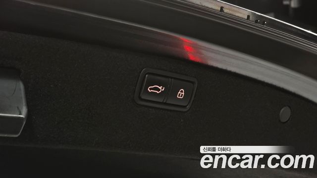 Genesis G80 3.3 GDI AWD Premium Luxury 2018 — фото 24