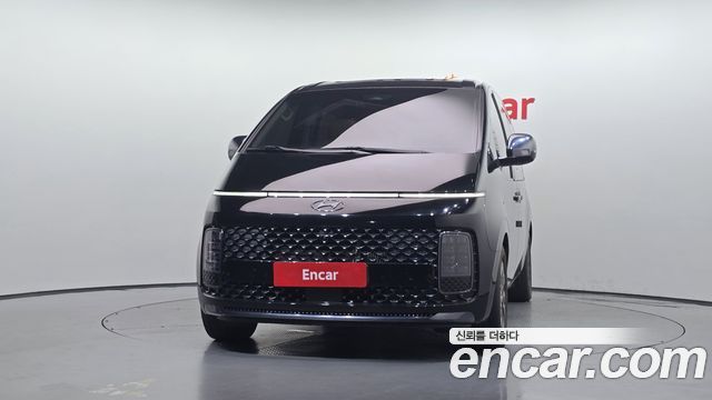 Hyundai Staria 4WD Lounge 9-Seater Inspiration 2023 — фото 3