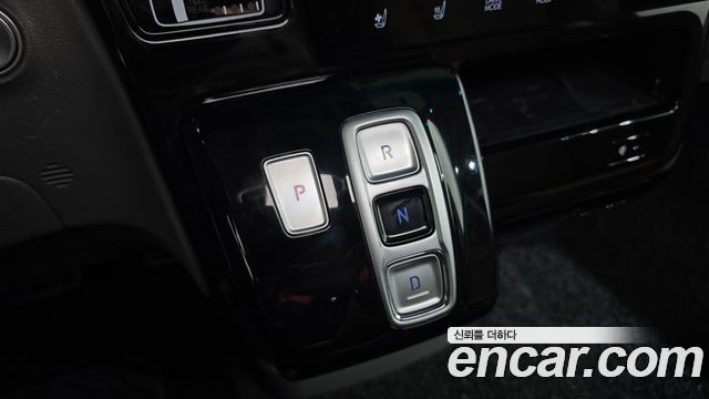 Hyundai Staria 4WD Lounge 9-Seater Inspiration 2023 — фото 9
