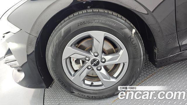 Kia K5 (III) 2.0 LPI(Renter car) Strandard 2022 — фото 5