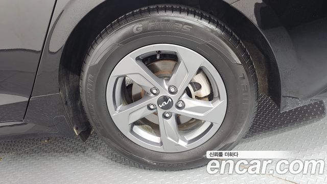 Kia K5 (III) 2.0 LPI(Renter car) Strandard 2022 — фото 21