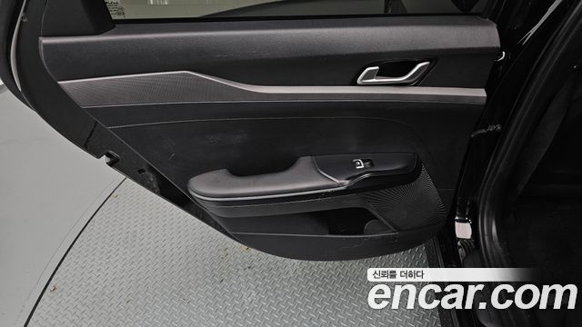 Kia K5 (III) 2.0 LPI(Renter car) Strandard 2022 — фото 25