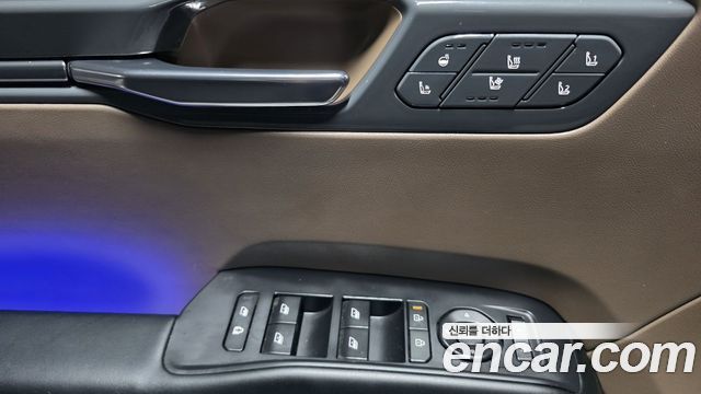 Kia EV9 Long Range 2WD Earth 2024 — фото 17
