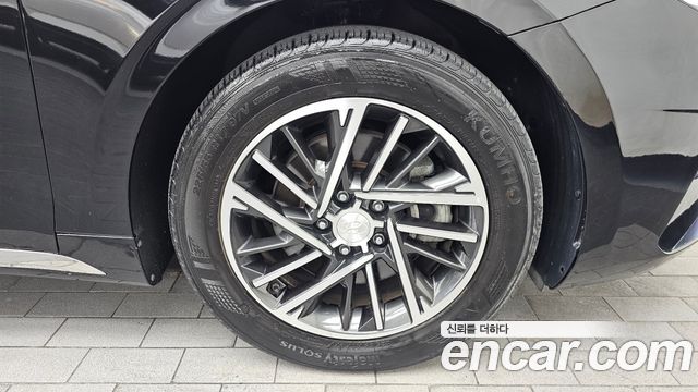 Hyundai Grandeur (IG) 2.5 Premium 2023 — фото 21