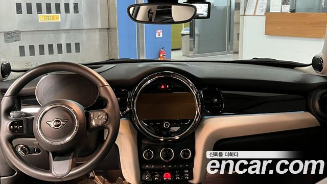 MINI Cooper S Classic Third Generation 2023 — фото 15