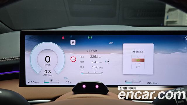 Genesis GV70 2.5T Gasoline AWD 2026 — фото 8