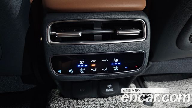 Genesis GV70 2.5T Gasoline AWD 2026 — фото 18