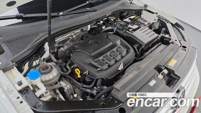 Volkswagen Tiguan Allspace 2.0 TSI Prestige 2022 — фото 6