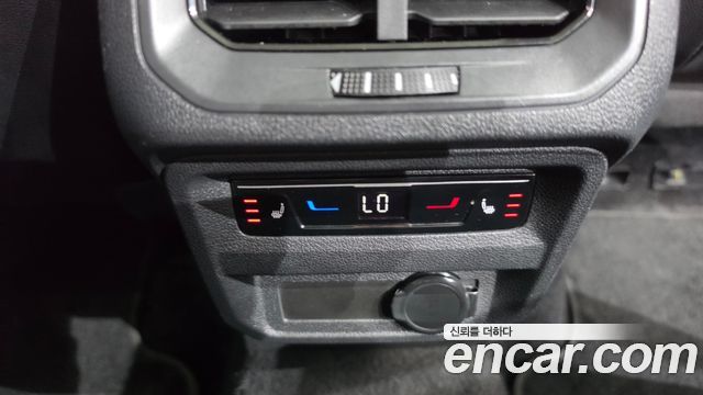 Volkswagen Tiguan Allspace 2.0 TSI Prestige 2022 — фото 12