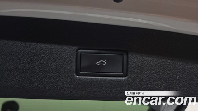 Volkswagen Tiguan Allspace 2.0 TSI Prestige 2022 — фото 20