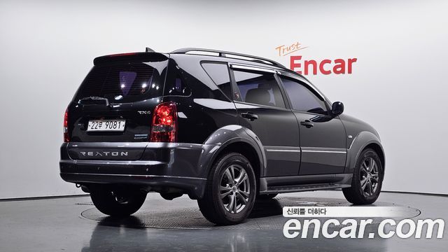 KG Mobility (SsangYong) Super Rexton 2WD RX4 High Deluxe 2012 — фото 2