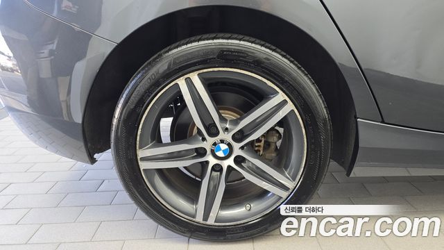 BMW 1 Series (F20) 118d Sport 5Door 2017 — фото 5