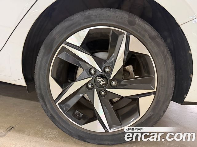Hyundai Avante (CN7) 1.6 Inspiration 2021 — фото 24