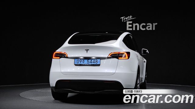Tesla Model Y RWD 2023 — фото 4
