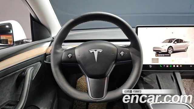Tesla Model Y RWD 2023 — фото 13