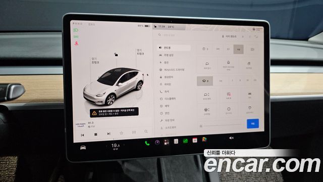 Tesla Model Y RWD 2023 — фото 19