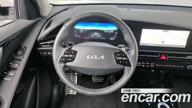 Kia Niro EV Earth 2024 — фото 13