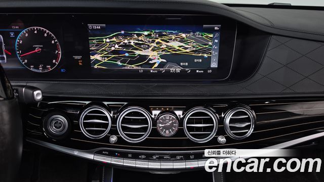Mercedes-Benz S-Class (W222) Maybach S560 4MATIC 2018 — фото 14