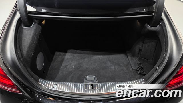 Mercedes-Benz S-Class (W222) Maybach S560 4MATIC 2018 — фото 20