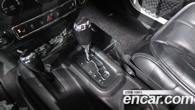 Jeep Wrangler (JK) 2.8 Diesel Sahara 4Door 2012 — фото 9