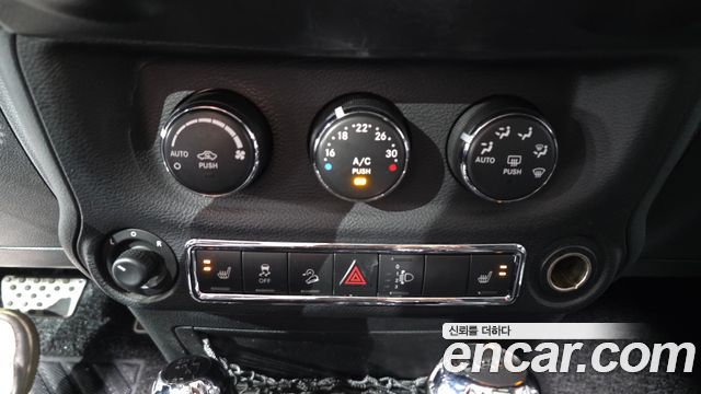 Jeep Wrangler (JK) 2.8 Diesel Sahara 4Door 2012 — фото 16