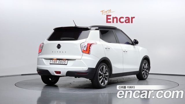 KG Mobility (SsangYong) Tivoli LX 2WD 2016 — фото 2