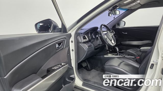 KG Mobility (SsangYong) Tivoli LX 2WD 2016 — фото 10