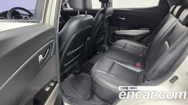 KG Mobility (SsangYong) Tivoli LX 2WD 2016 — фото 12