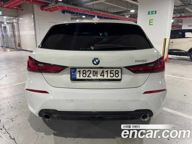 BMW 1 Series (F40) 120i Sports 2024 — фото 4