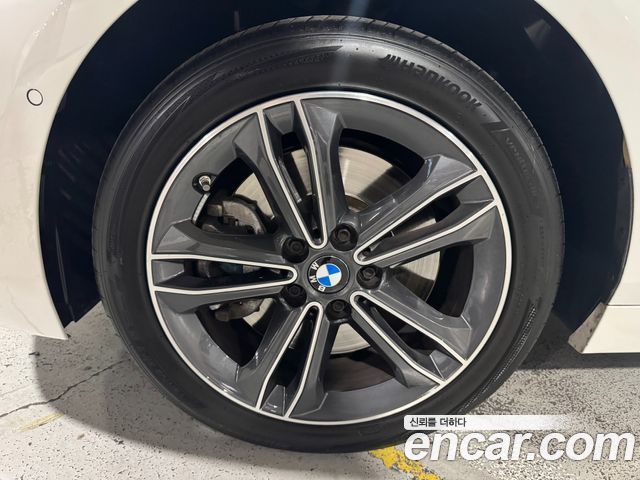 BMW 1 Series (F40) 120i Sports 2024 — фото 5