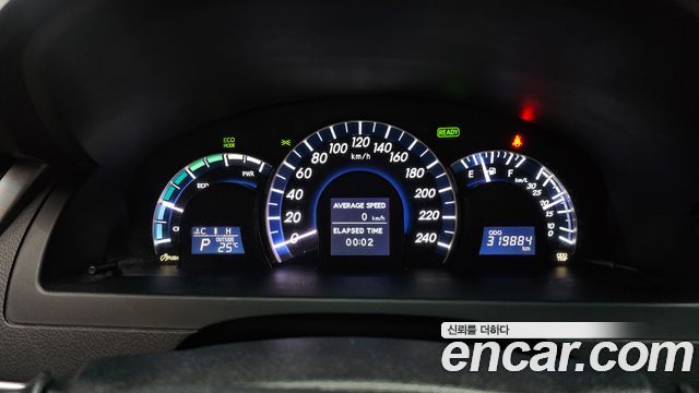 Toyota Camry Hybrid XLE 2012 — фото 8