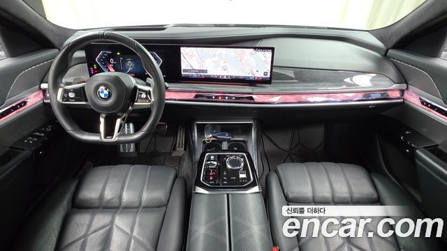 BMW 7 Series (G70) 740i sDrive M Sport 2023 — фото 7