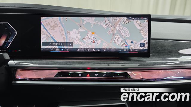 BMW 7 Series (G70) 740i sDrive M Sport 2023 — фото 17