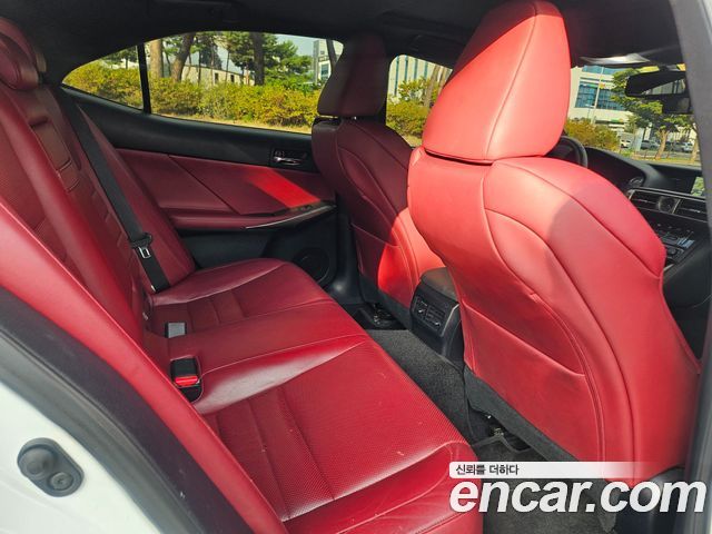 Lexus IS250 F-Sport XE30 2014 — фото 16