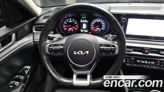 Kia K5 (III) 1.6 Turbo Prestige 2022 — фото 17