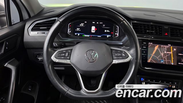 Volkswagen Tiguan Allspace 2.0 TSI Prestige 2022 — фото 12