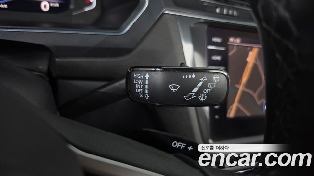 Volkswagen Tiguan Allspace 2.0 TSI Prestige 2022 — фото 14