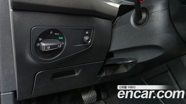 Volkswagen Tiguan Allspace 2.0 TSI Prestige 2022 — фото 31