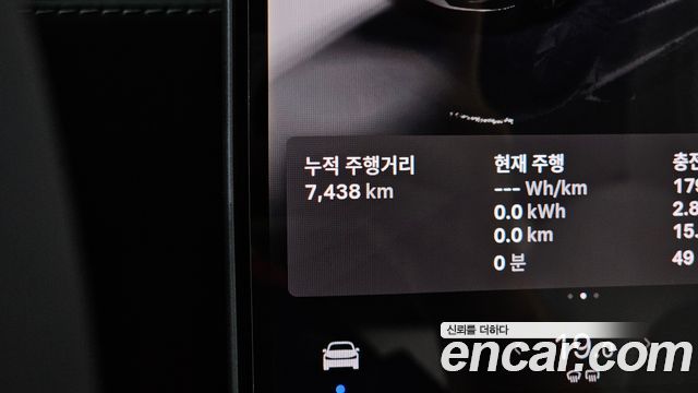 Tesla Model Y Long Range AWD 2025 — фото 8
