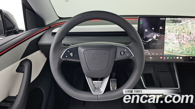 Tesla Model Y Long Range AWD 2025 — фото 13