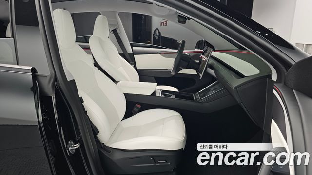 Tesla Model Y Long Range AWD 2025 — фото 26