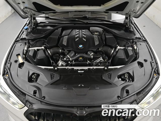 BMW 8 Series (G15) M850i xDrive Coupe 2022 — фото 7