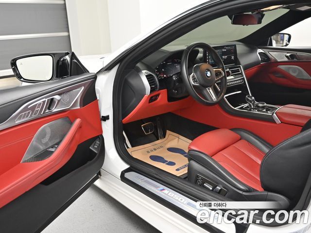 BMW 8 Series (G15) M850i xDrive Coupe 2022 — фото 16