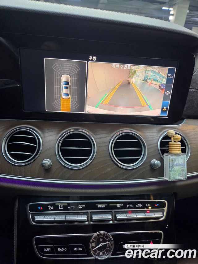 Mercedes-Benz E-Class (W213) E220d 4MATIC Exclusive 2019 — фото 16
