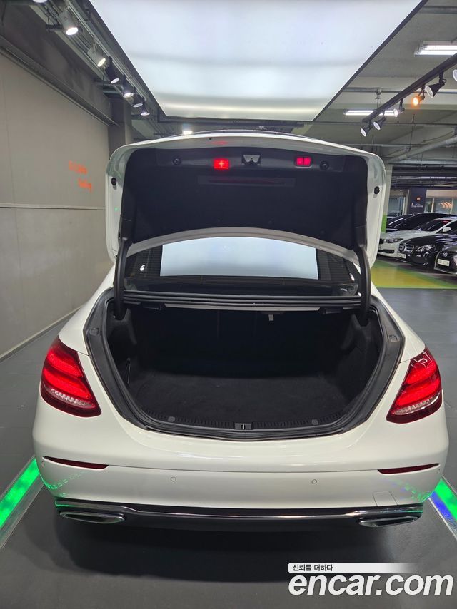 Mercedes-Benz E-Class (W213) E220d 4MATIC Exclusive 2019 — фото 20